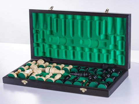 Staunton-style Chess
