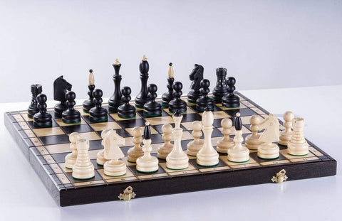 Staunton-style Chess
