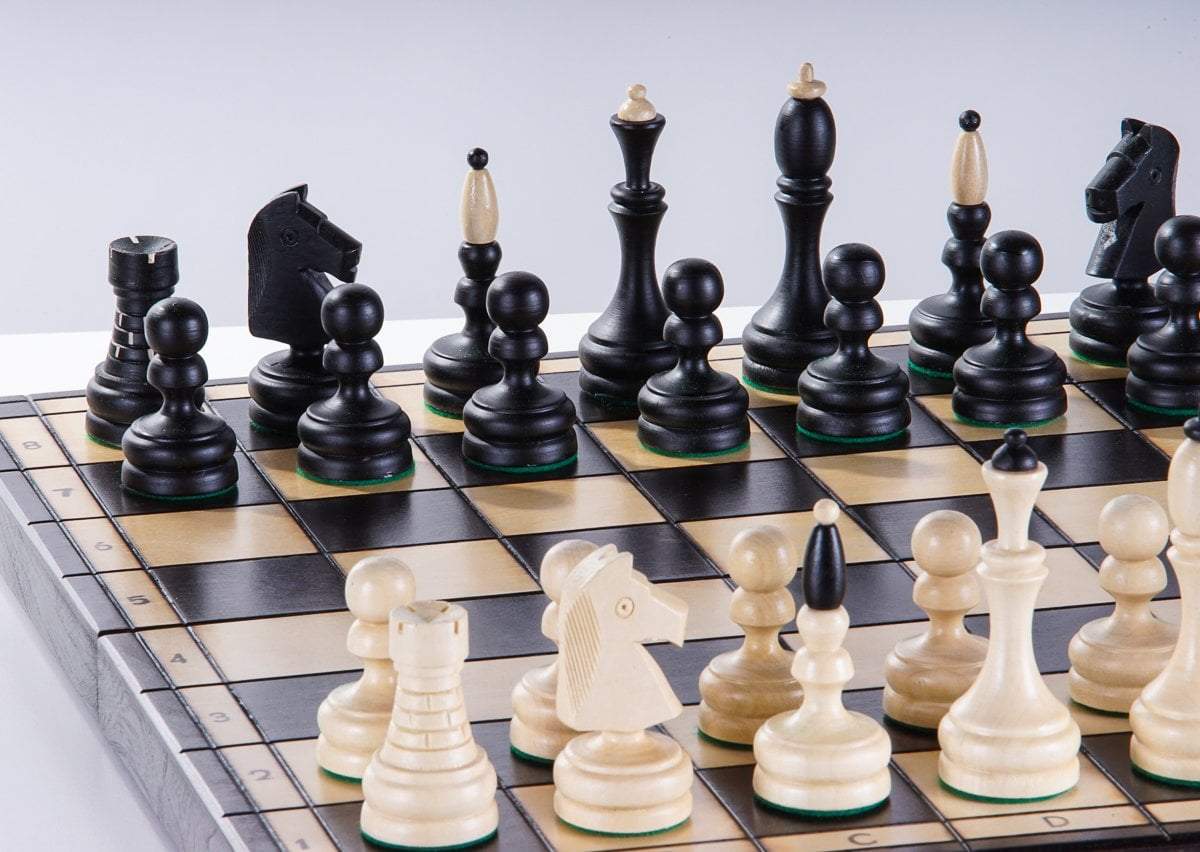 Staunton-style Chess
